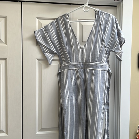 Striped Summer Jumpsuit - Picture 3 of 5
